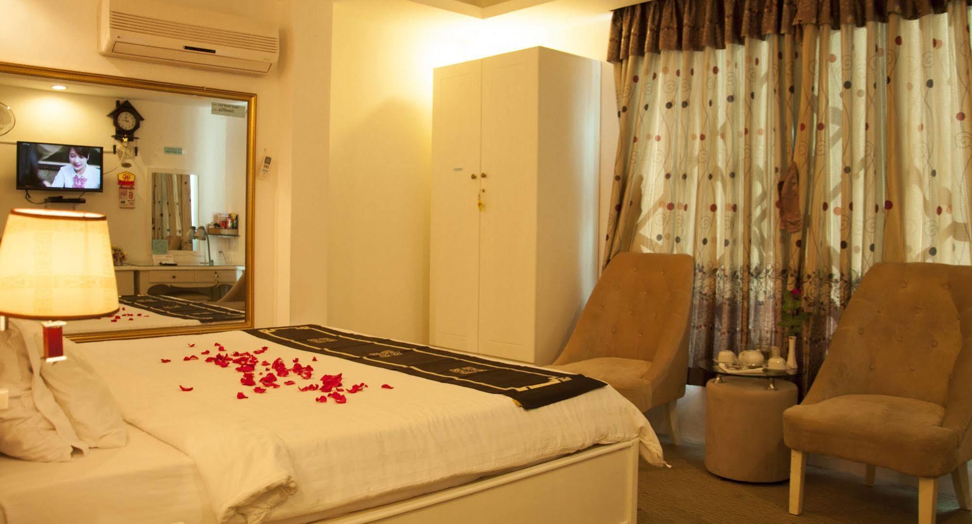 A25 Hotel - 274 De Tham Thành Pho Ho Chí Minh Esterno foto
