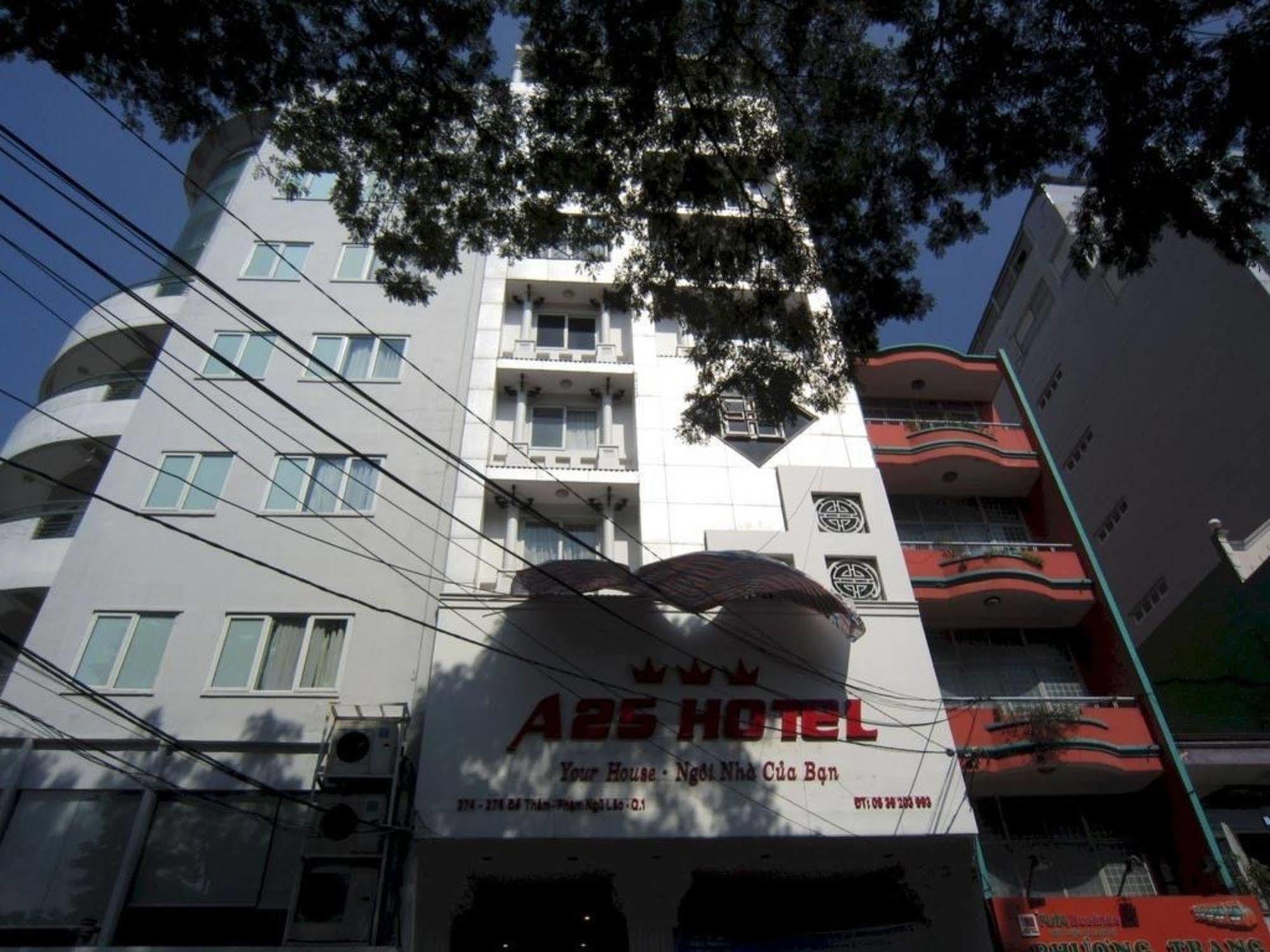 A25 Hotel - 274 De Tham Thành Pho Ho Chí Minh Esterno foto