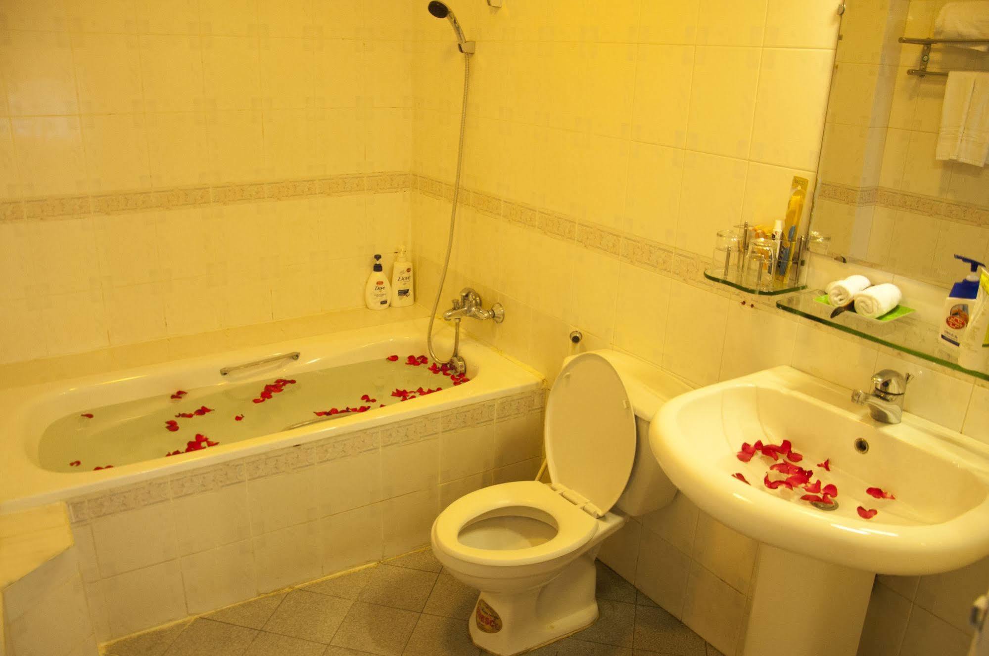 A25 Hotel - 274 De Tham Thành Pho Ho Chí Minh Esterno foto